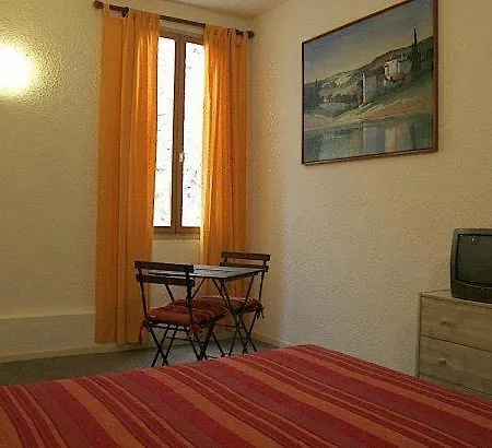 De Paris Hotel