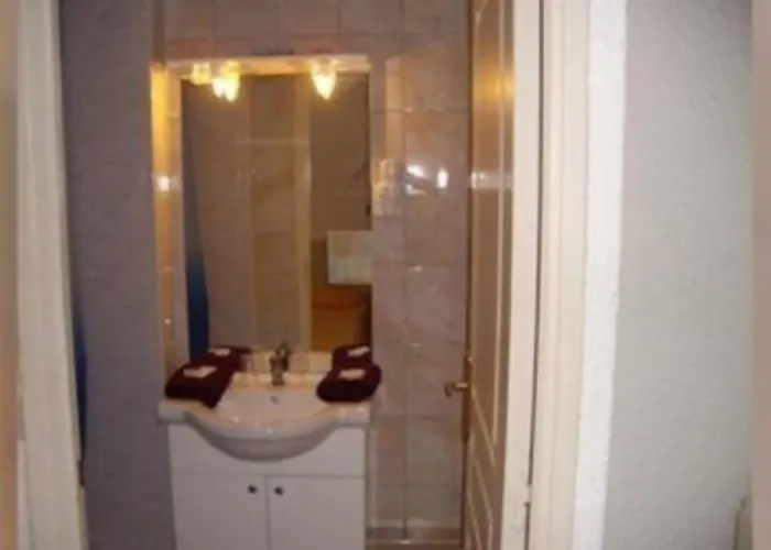 De Paris فندق 3*